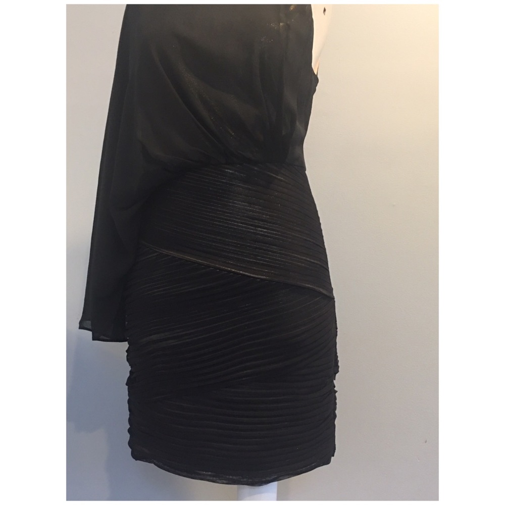 BCBG MAX AZRIA ( GOLD UNDERLAY) ONE SLEEVE DRESS -M - Picture 7 of 9